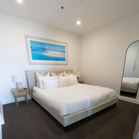 Glenelg Oasis, Pool, Gym, Spa & Sauna, Free Parking, City Views Apartment Bagian luar foto